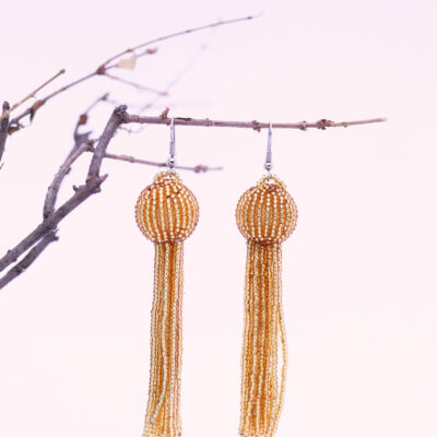 Gold short tassel